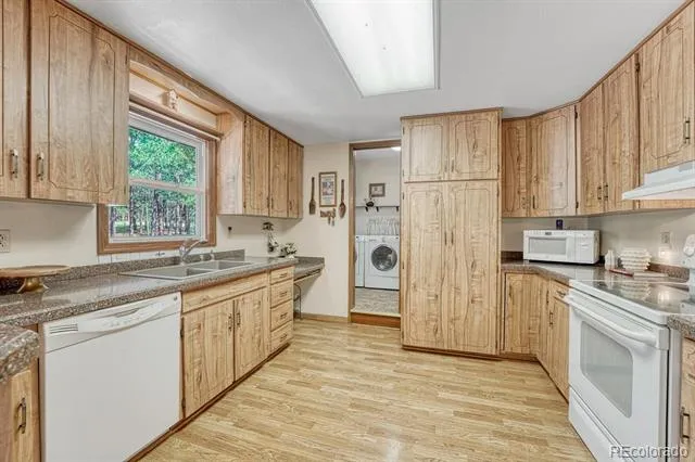 14225 Ponderosa Road Colorado Springs, CO 80908