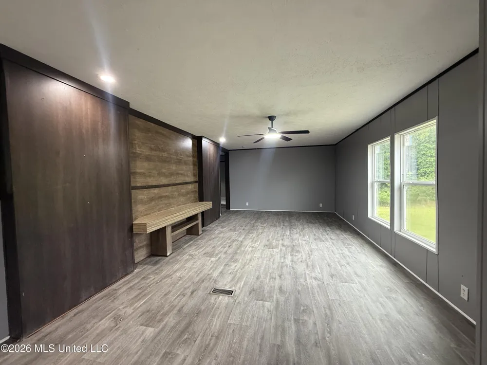 19 Willow Drive McHenry, MS 39561