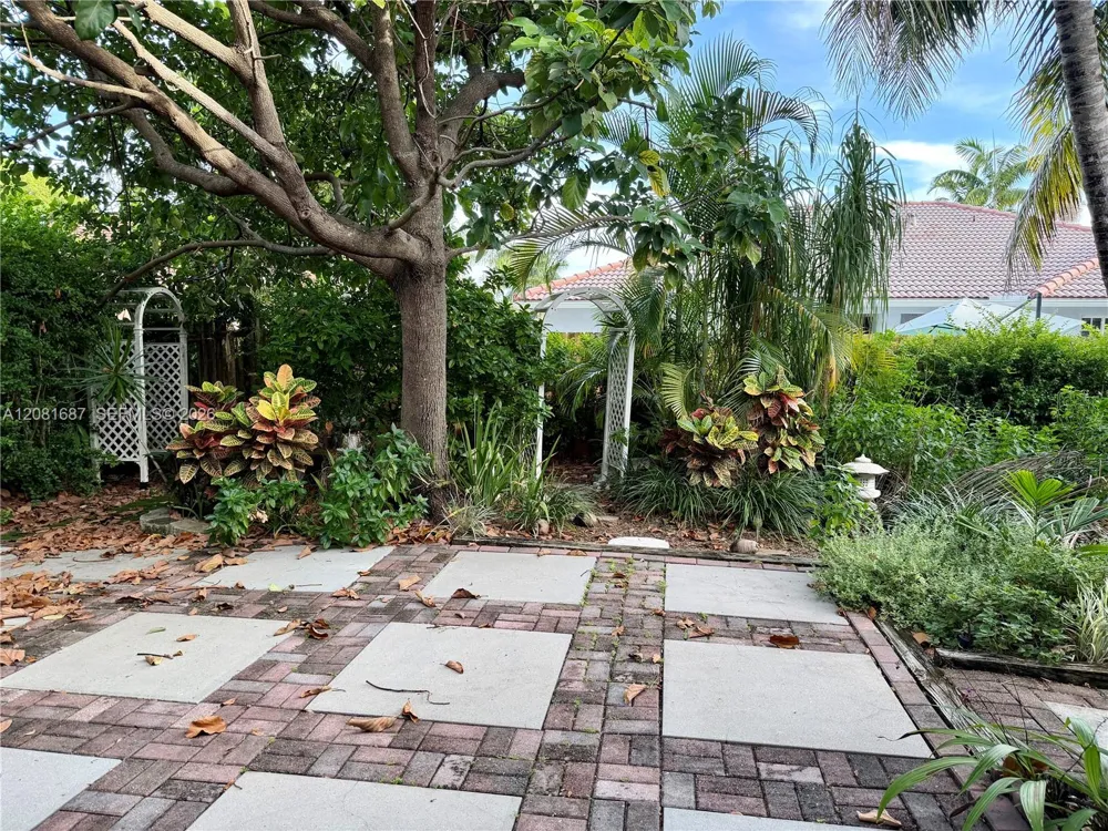 7920 SW 204th St Cutler Bay, FL 33189