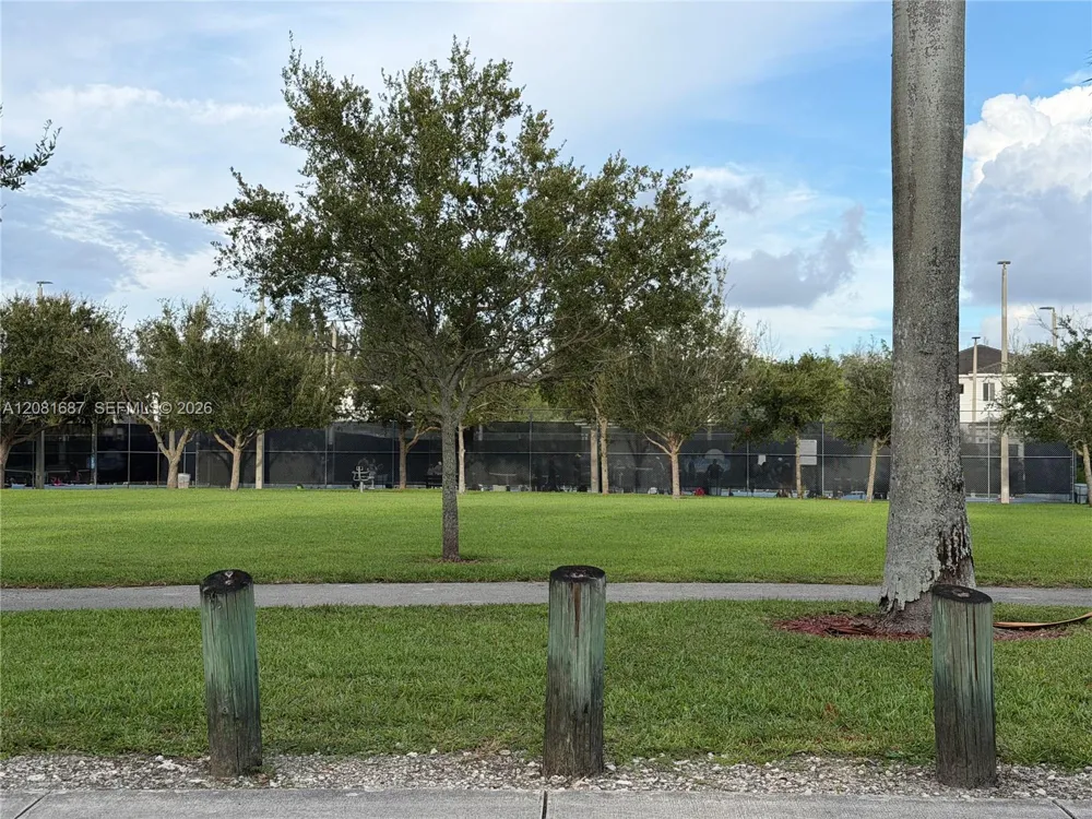 7920 SW 204th St Cutler Bay, FL 33189