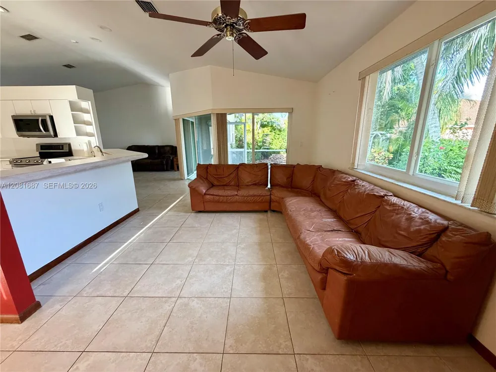 7920 SW 204th St Cutler Bay, FL 33189
