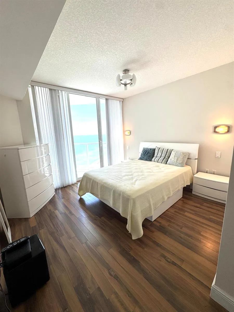 16699 COLLINS AVENUE #2410 Sunny Isles Beach, FL 33160