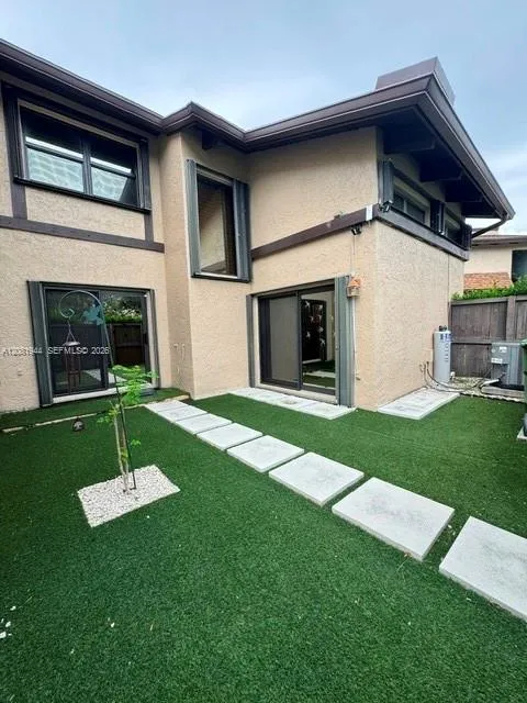1840 Bayberry Dr Pembroke Pines, FL 33024
