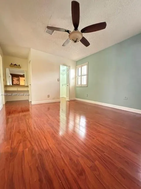 1840 Bayberry Dr Pembroke Pines, FL 33024