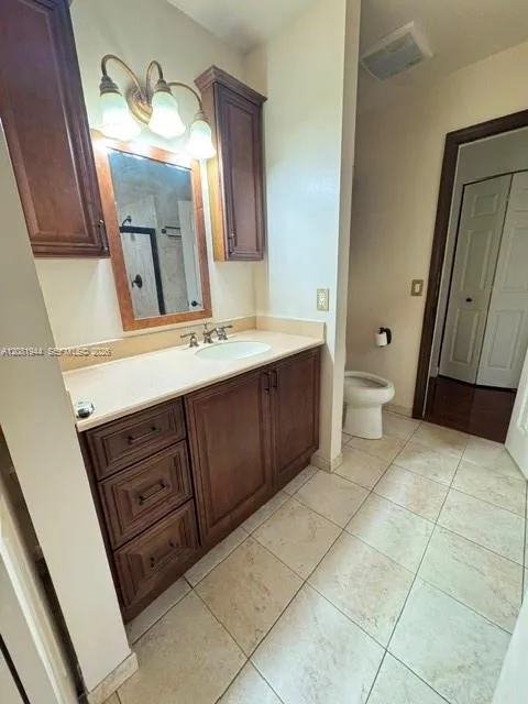 1840 Bayberry Dr Pembroke Pines, FL 33024