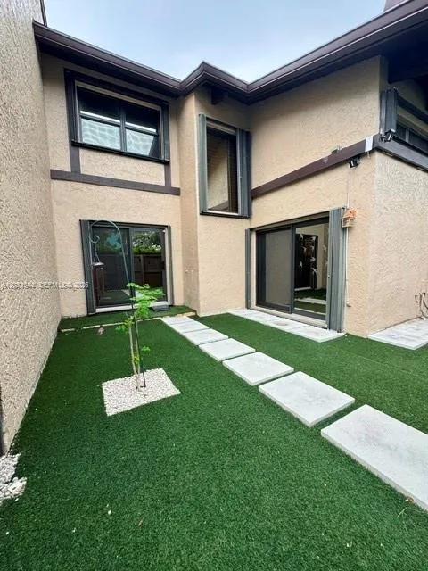 1840 Bayberry Dr Pembroke Pines, FL 33024