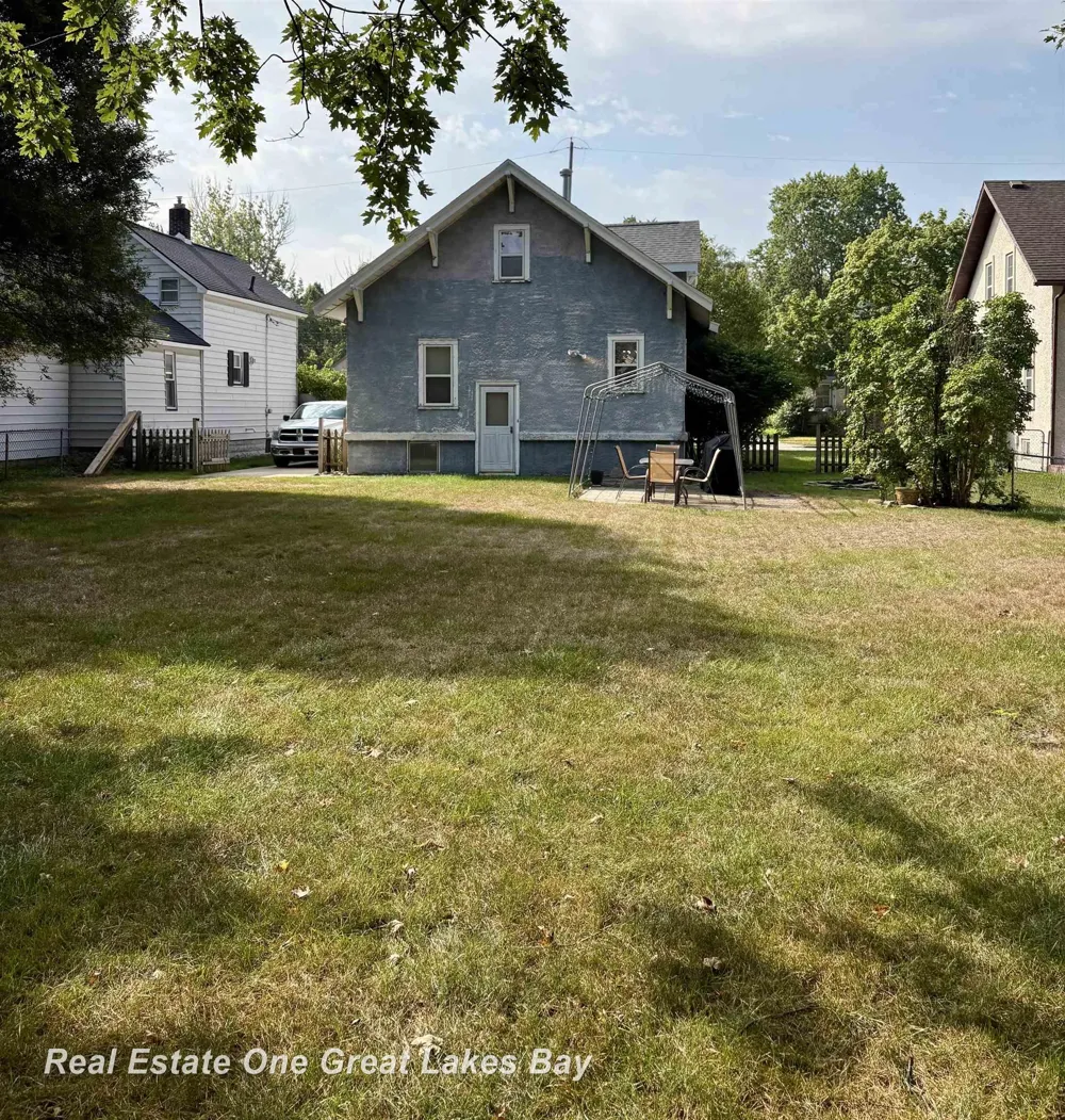 2127 3rd Street Bay City City, MI 48708