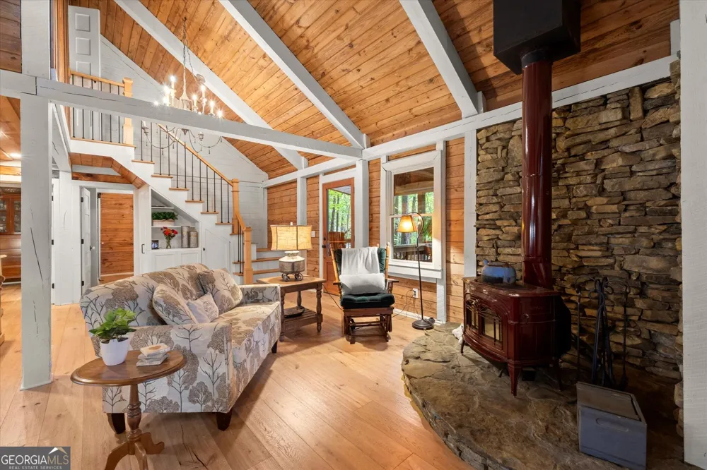 11 Blue Bell CIR N Jasper, GA 30143