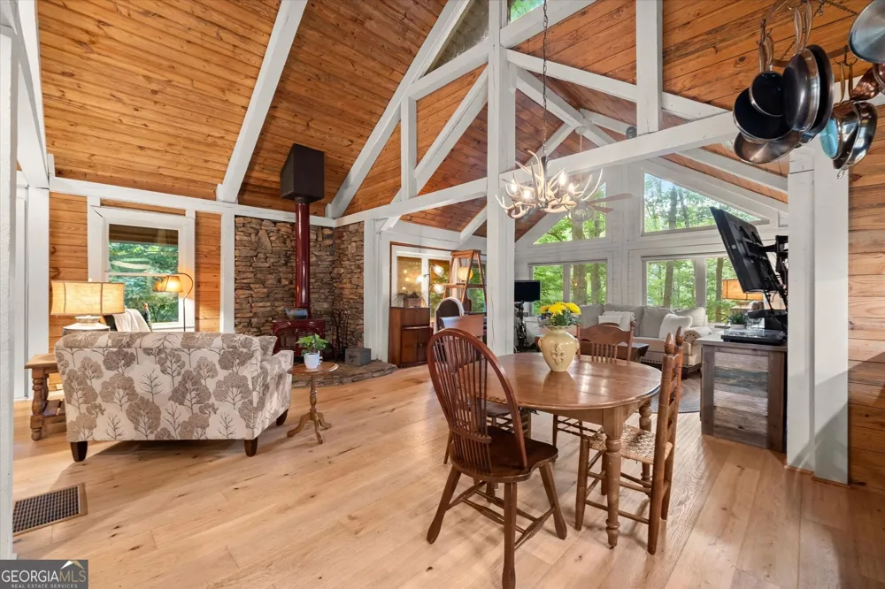 11 Blue Bell CIR N Jasper, GA 30143