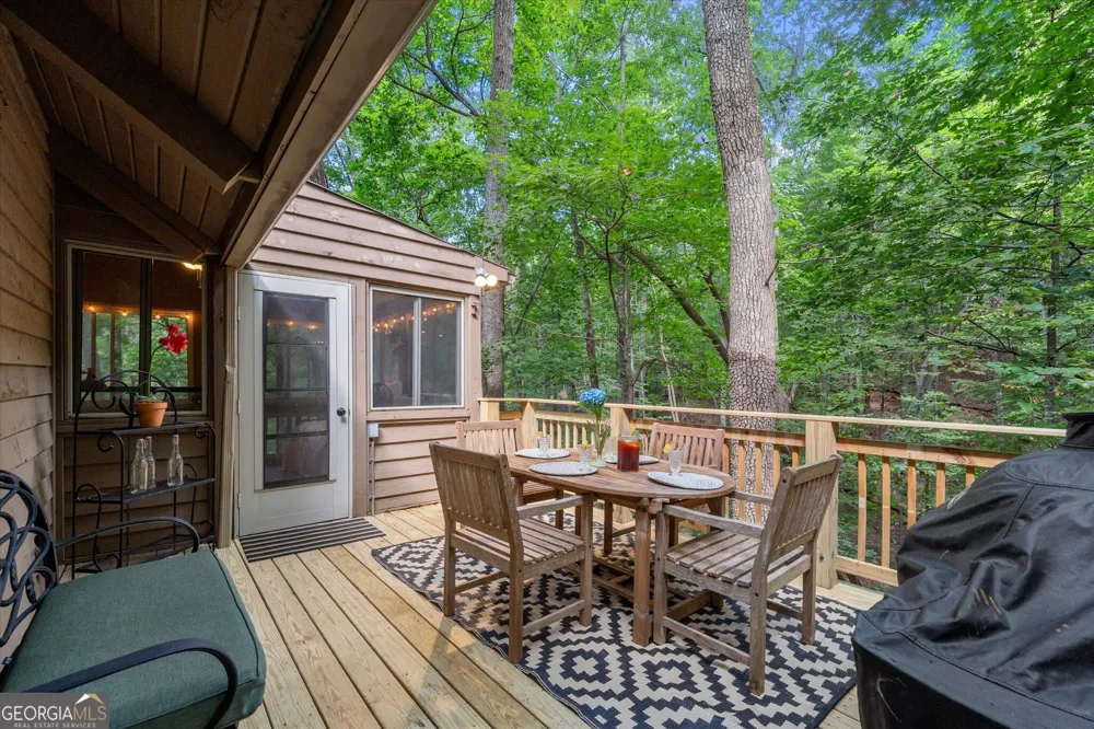 11 Blue Bell CIR N Jasper, GA 30143