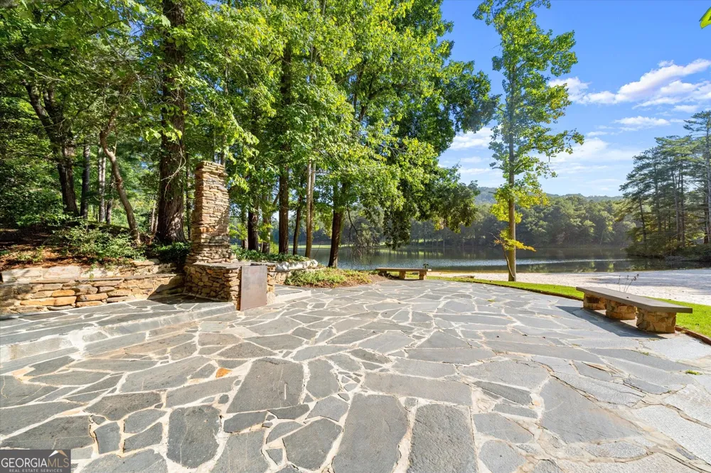 11 Blue Bell CIR N Jasper, GA 30143