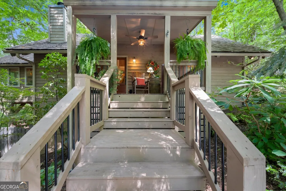 11 Blue Bell CIR N Jasper, GA 30143