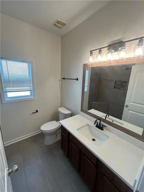 825 Stonehaven Road SW Atlanta, GA 30331