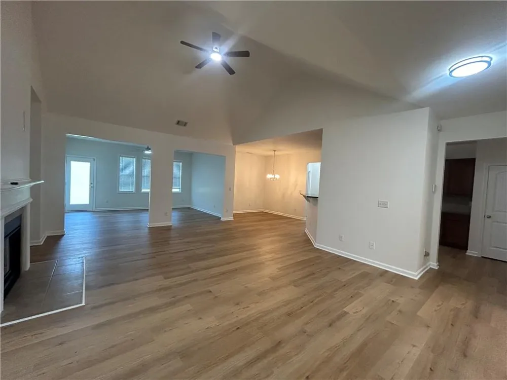 825 Stonehaven Road SW Atlanta, GA 30331