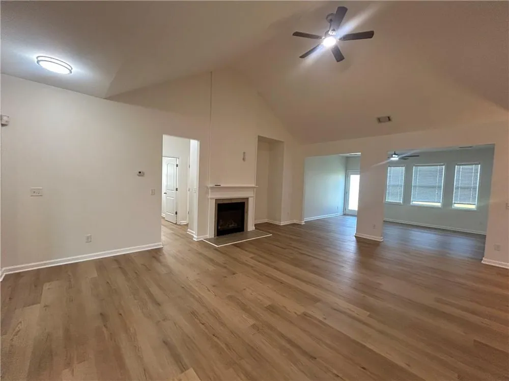 825 Stonehaven Road SW Atlanta, GA 30331