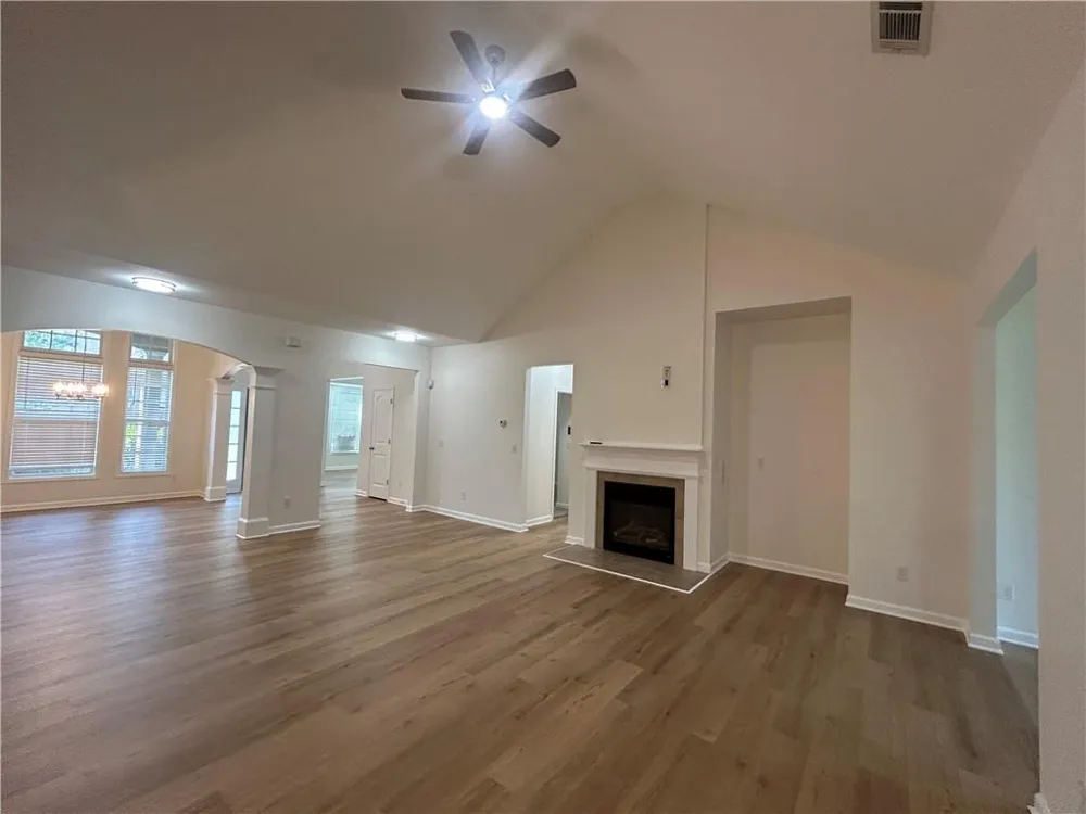 825 Stonehaven Road SW Atlanta, GA 30331