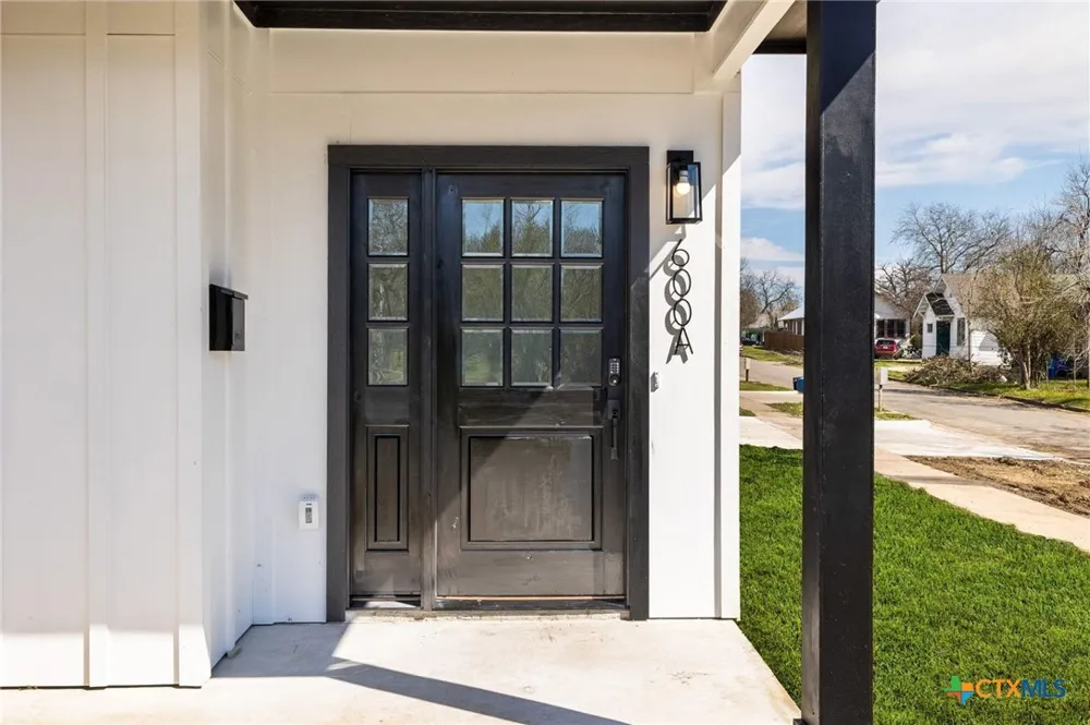 600 Kimbro Street Taylor, TX 76574