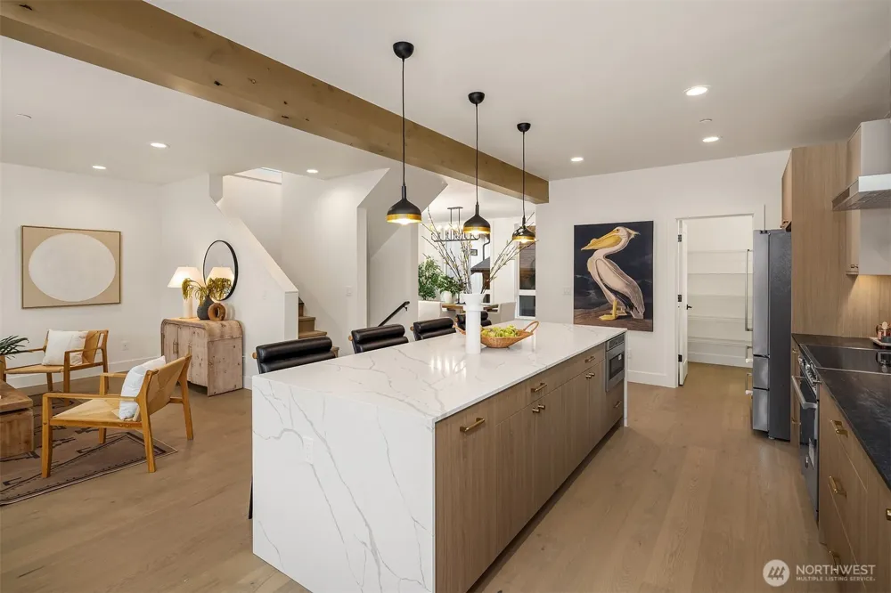4406 1st Avenue NE Seattle, WA 98105