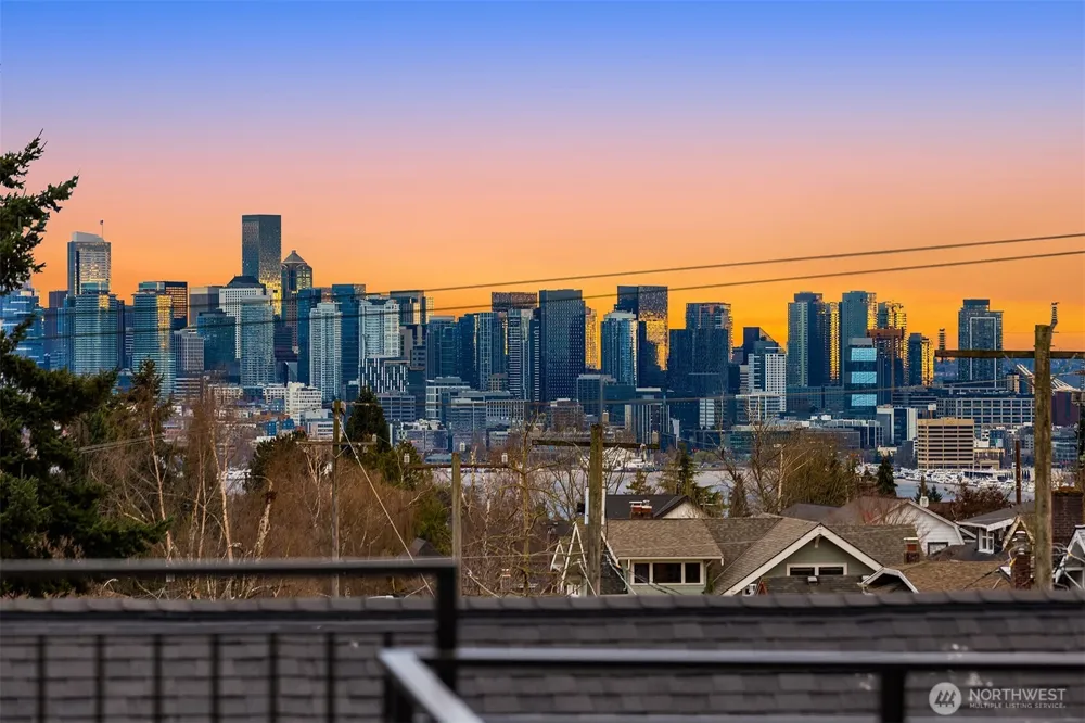 4406 1st Avenue NE Seattle, WA 98105