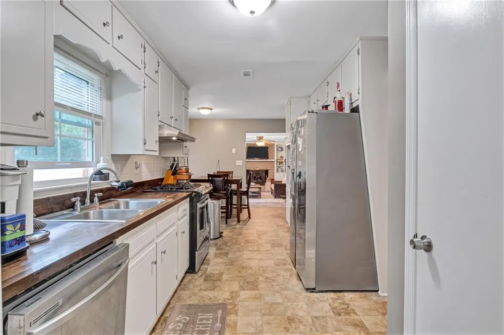 3652 Greentree Farms Drive Decatur, GA 30034