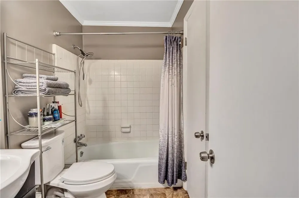 3652 Greentree Farms Drive Decatur, GA 30034