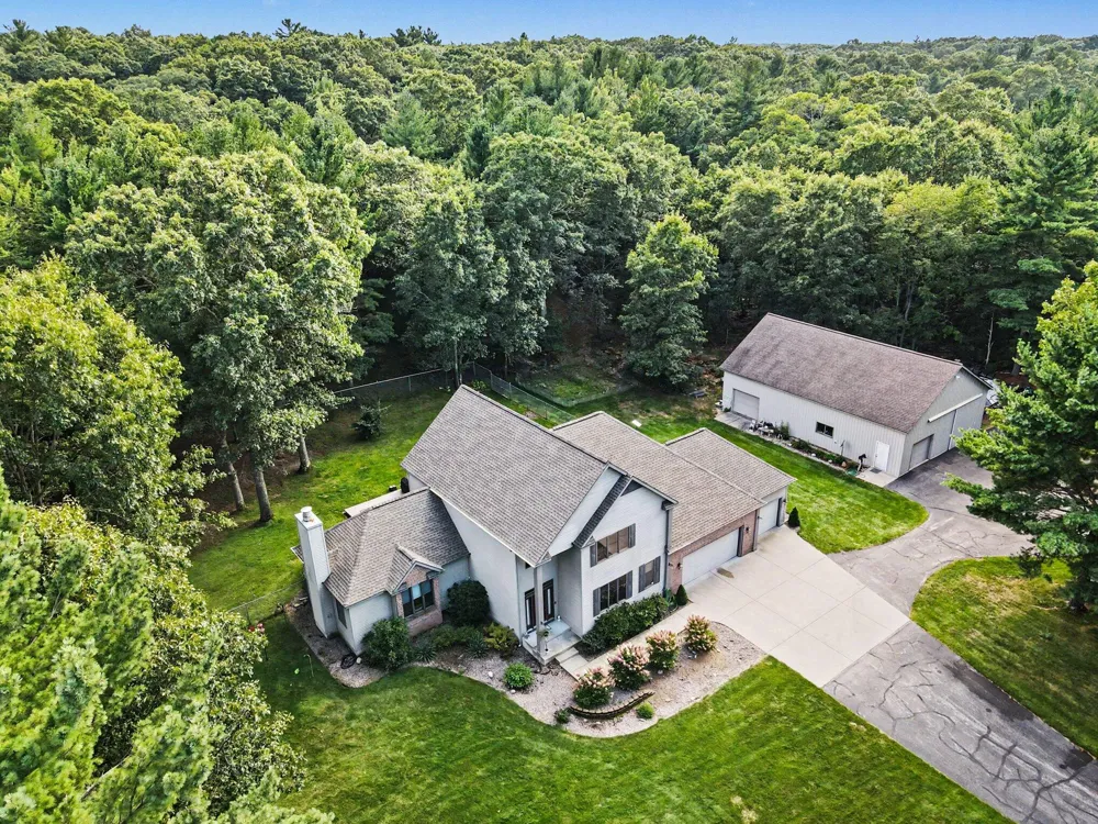 5045 Andrea Drive Muskegon, MI 49445