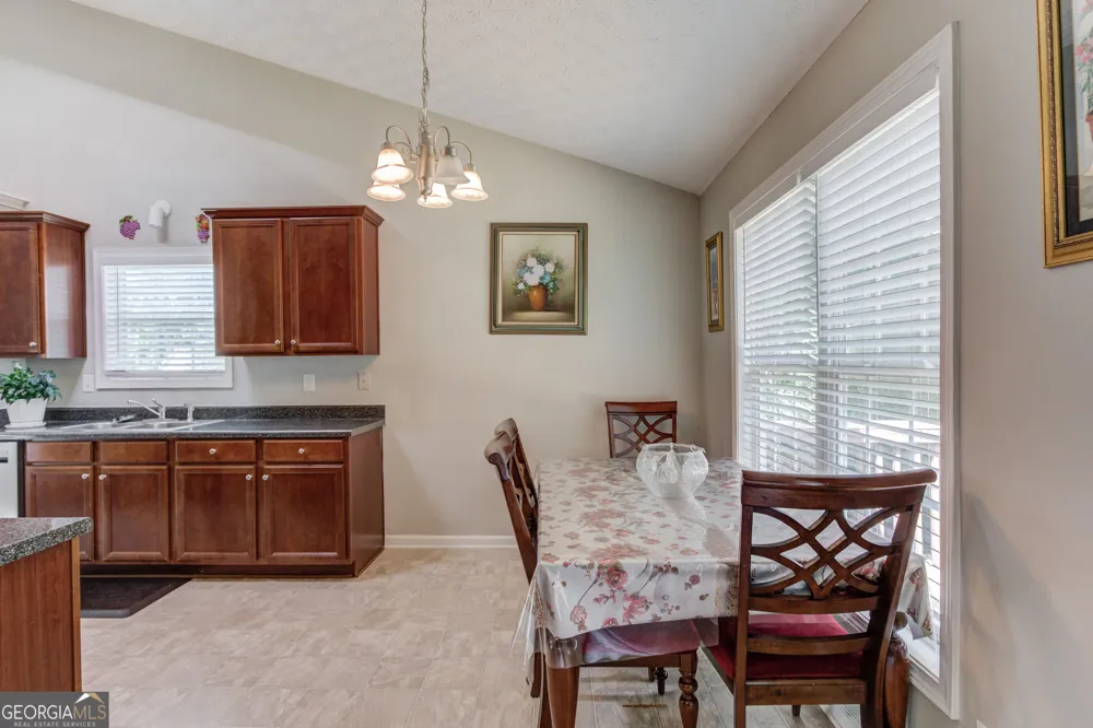 1143 Augustine DR Auburn, GA 30011