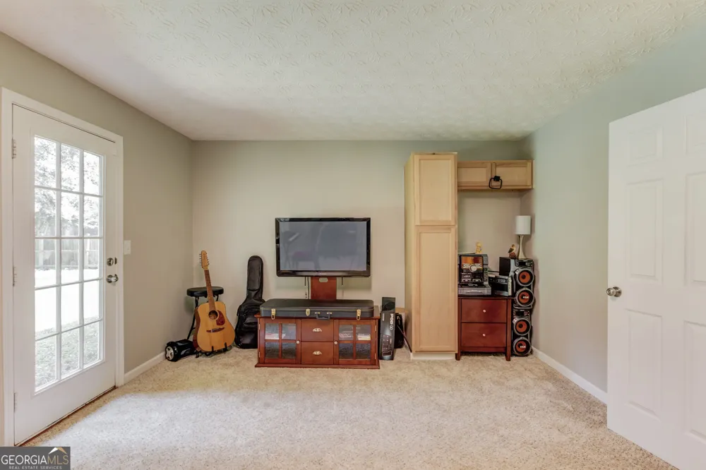 1143 Augustine DR Auburn, GA 30011