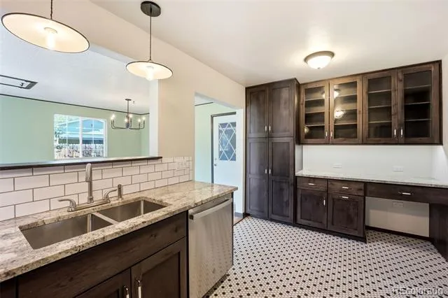 19066 W 59th Drive Golden, CO 80403