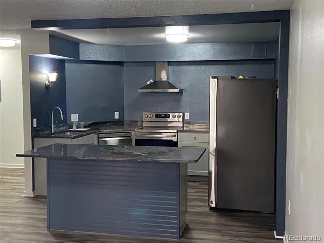 1625 Larimer Street #2004 Denver, CO 80202