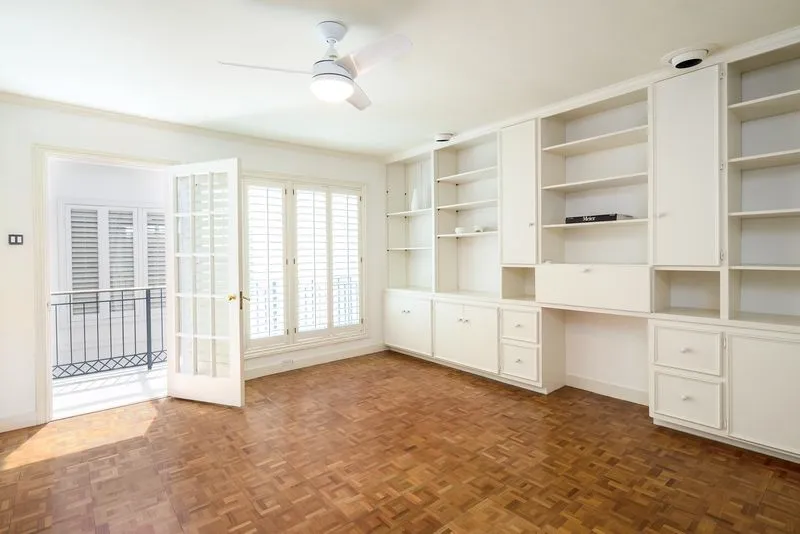 4650 Christopher Place Dallas, TX 75204