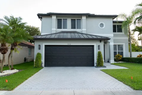 2818 SW 177th Ave