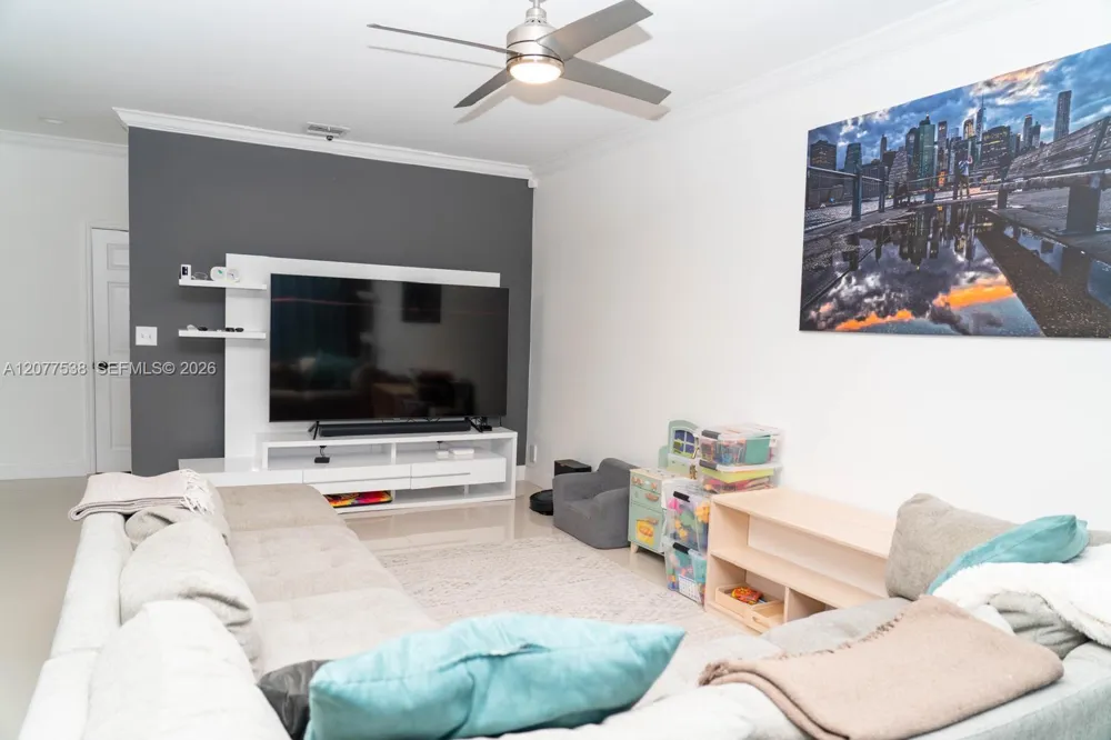 2818 SW 177th Ave Miramar, FL 33029