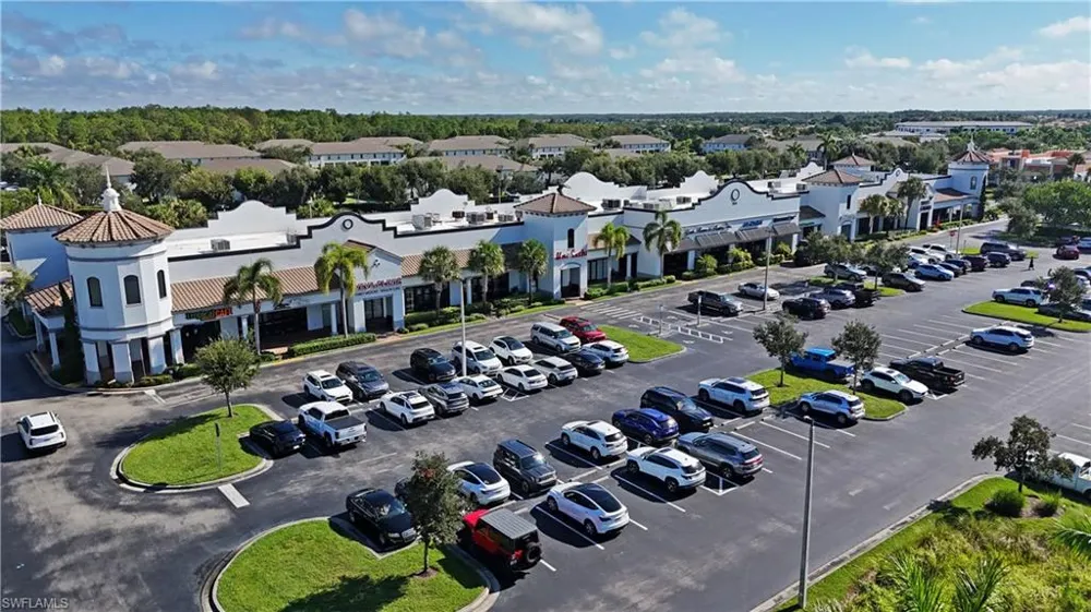 4741 3rd Avenue NW Naples, FL 34119