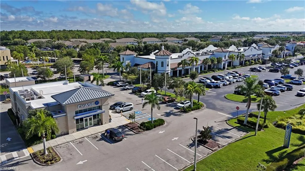 4741 3rd Avenue NW Naples, FL 34119
