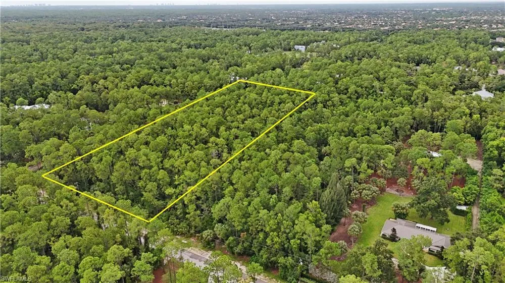 4741 3rd Avenue NW Naples, FL 34119
