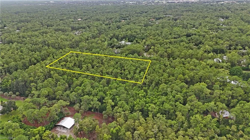 4741 3rd Avenue NW Naples, FL 34119