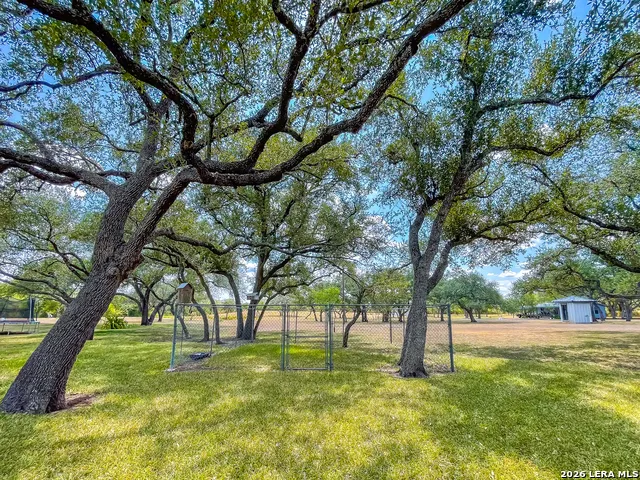 2815 Orange Ln Beeville, TX 78102