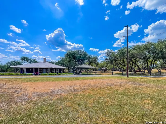 2815 Orange Ln Beeville, TX 78102