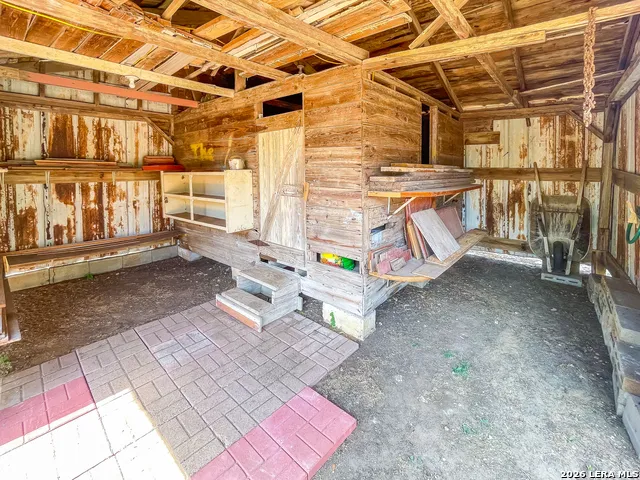 2815 Orange Ln Beeville, TX 78102