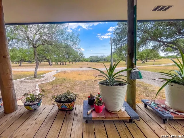 2815 Orange Ln Beeville, TX 78102