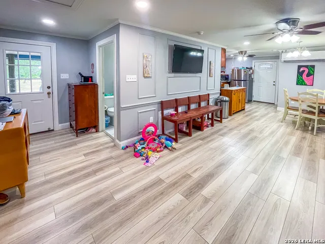 2815 Orange Ln Beeville, TX 78102