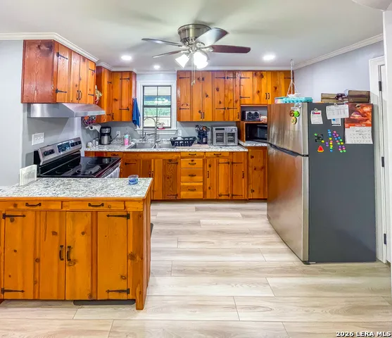 2815 Orange Ln Beeville, TX 78102