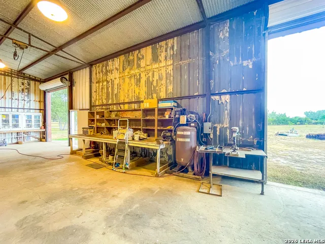 2815 Orange Ln Beeville, TX 78102