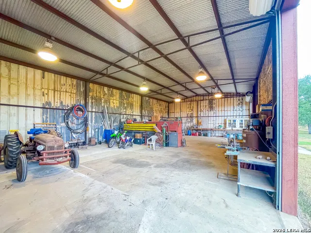 2815 Orange Ln Beeville, TX 78102