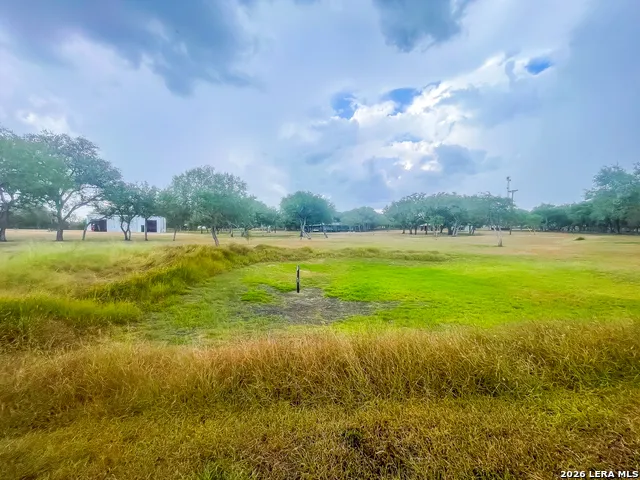 2815 Orange Ln Beeville, TX 78102