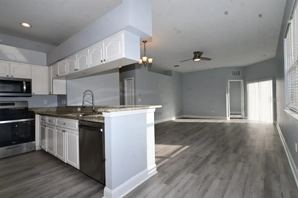 24852 PORTOFINO DR Lutz, FL 33559