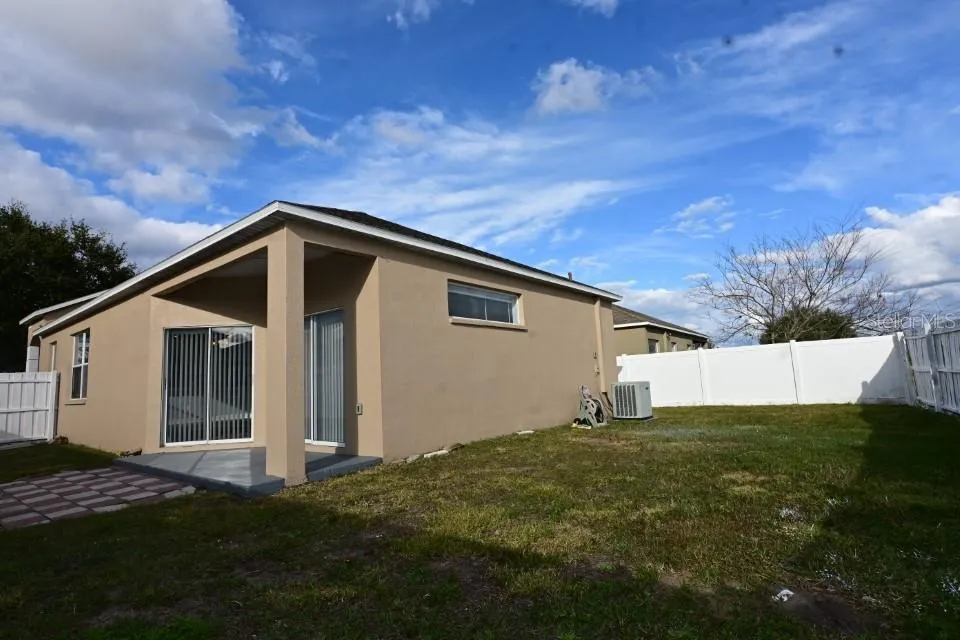 24852 PORTOFINO DR Lutz, FL 33559