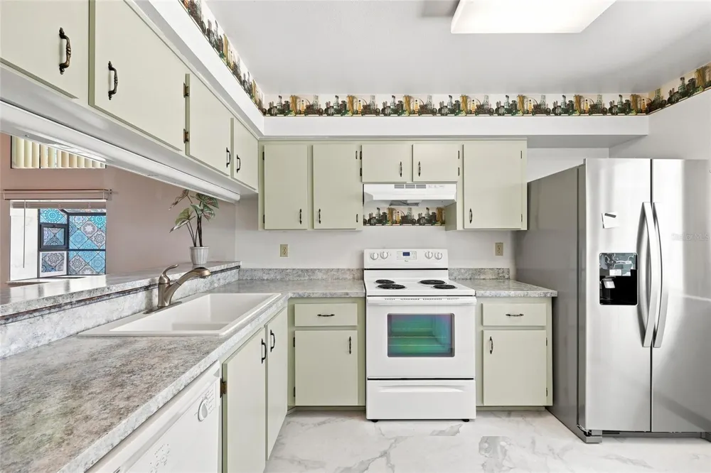 472 PRESTWICK PLACE Poinciana, FL 34759