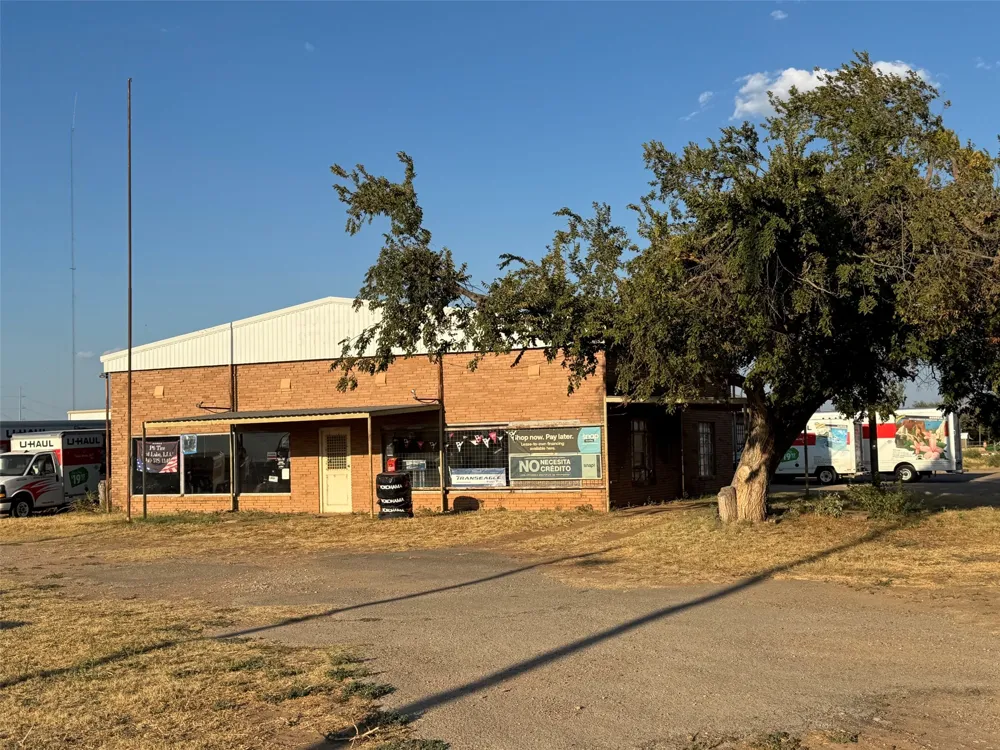 1946 US Hwy 277B Seymour, TX 76380